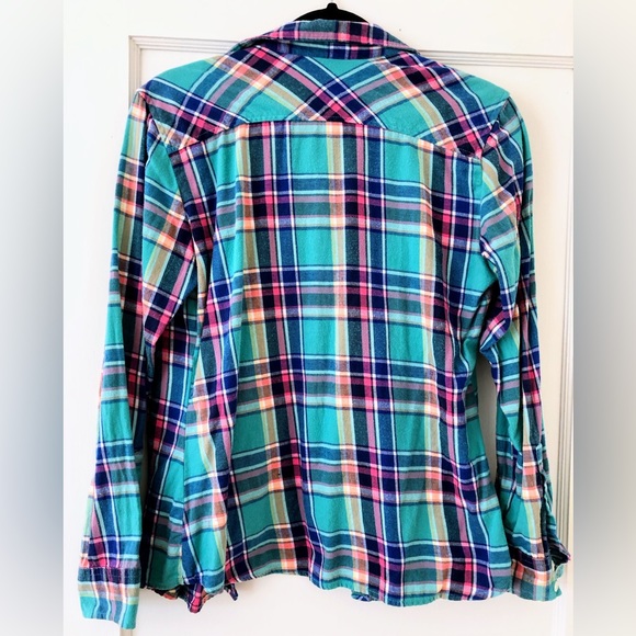 Eddie Bauer Women’s flannel shirt - Picture 4 of 4
